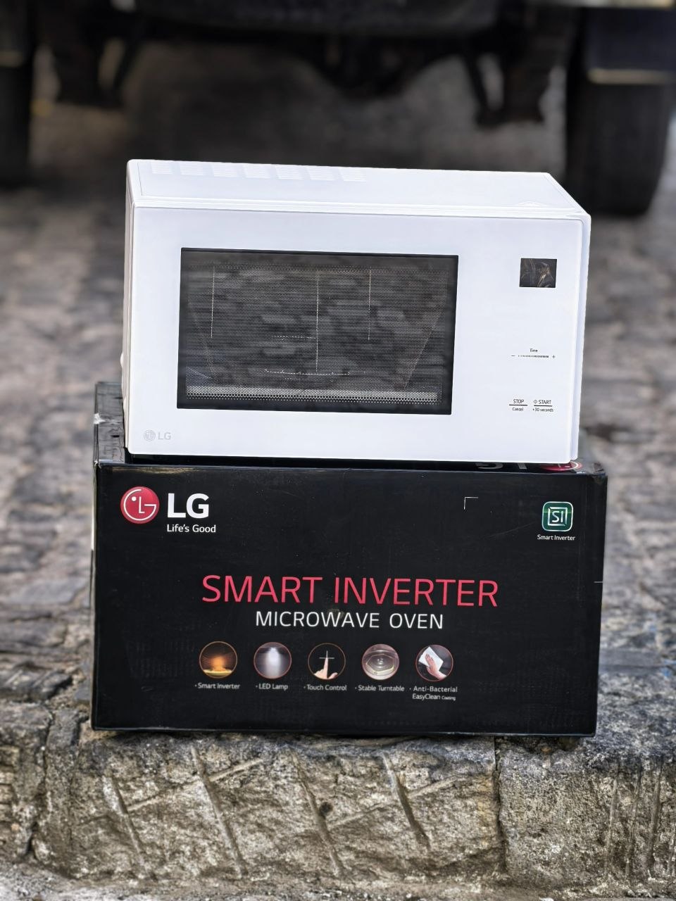 خرید مایکروویو ال جی مدل MH8295 ظرفیت ۴۲ لیتر در تاج شاپینگ